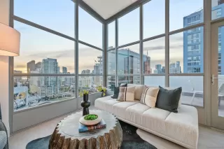 Photo #4: 260008736 Listing