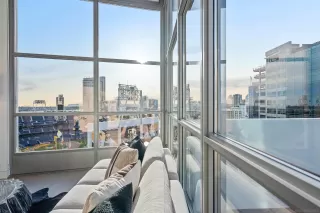 Photo #5: 260008736 Listing