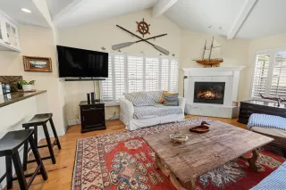 Photo #4: 260008771 Listing 