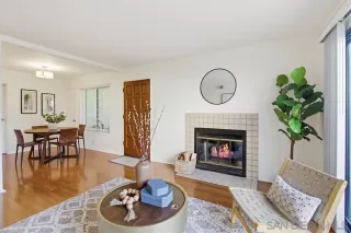 Photo #2: 260008772 Listing