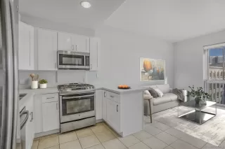 Photo #1: 260008776 Listing 