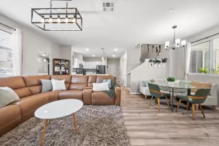 Photo #1: 260008791 Listing 