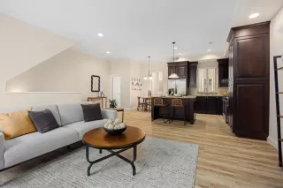 Photo #1: 260008801 Listing