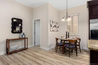 Photo #5: 260008801 Listing