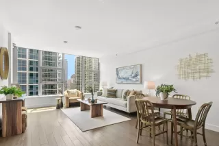 Photo #4: 260008811 Listing