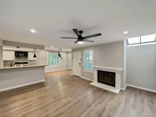 Photo #2: 260008812 Listing 