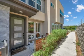 Photo #2: 260008819 Listing 