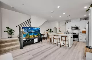 Photo #5: 260008819 Listing 