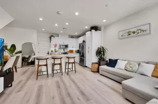 Photo #6: 260008819 Listing 