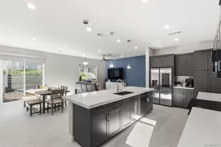 Photo #1: 260008840 Listing