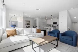 Photo #6: 260008840 Listing