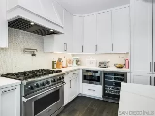 Photo #5: 260008861 Listing