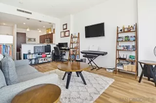 Photo #2: 260008868 Listing 