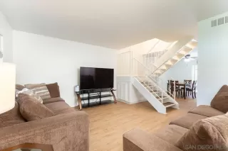 Photo #1: 260008885 Listing