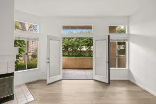 Photo #2: 260008898 Listing 