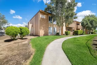 Photo #1: 260008929 Listing 