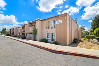 Photo #3: 260008929 Listing 