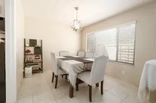 Photo #2: 260008933 Listing 