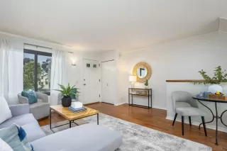 Photo #6: 260008938 Listing 