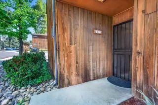 Photo #2: 260008947 Listing 