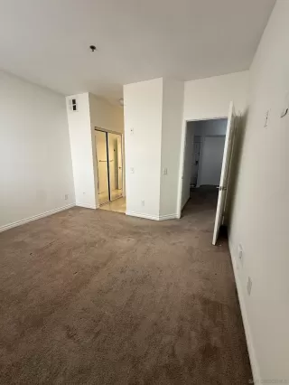 Photo #3: 260008955 Listing 