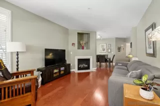 Photo #3: 260008975 Listing 