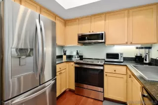 Photo #5: 260008975 Listing 