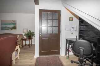 Photo #3: 260008976 Listing