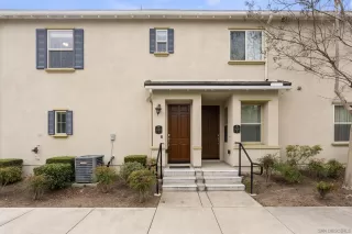 Photo #2: 260008992 Listing