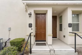 Photo #3: 260008992 Listing