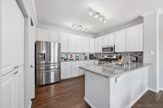 Photo #4: 260008999 Listing 