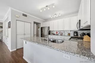 Photo #5: 260008999 Listing 