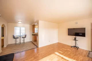 Photo #2: 260009001 Listing