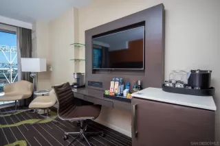 Photo #6: 260009004 Listing