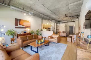 Photo #2: 260009028 Listing 