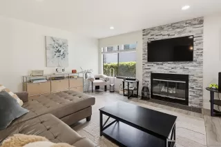 Photo #1: 260009048 Listing 