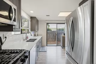 Photo #6: 260009048 Listing 