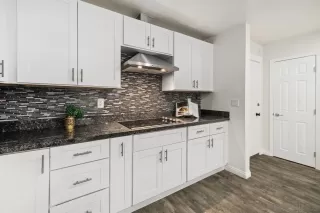 Photo #5: 260009084 Listing 