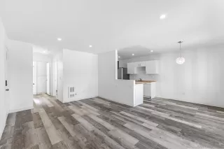 Photo #5: 260009145 Listing