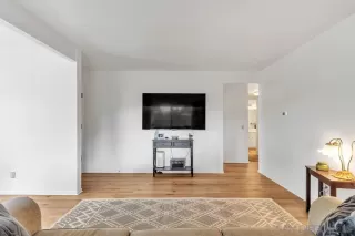 Photo #6: 260009156 Listing 