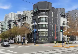 Photo #2: 260009159 Listing