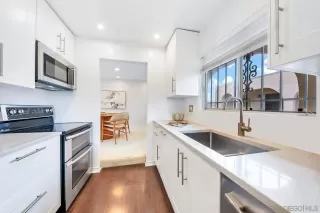 Photo #2: 260009179 Listing 