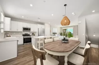 Photo #1: 260009211 Listing 