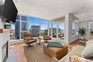 Photo #1: 260009236 Listing 