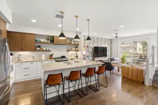 Photo #6: 260009265 Listing 