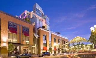 More Details about MLS # 260009268 : 207 5TH AVE UNIT 737