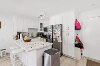 Photo #1: 260009347 Listing 