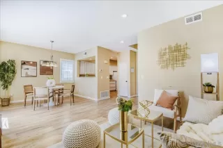 Photo #6: 260009357 Listing 