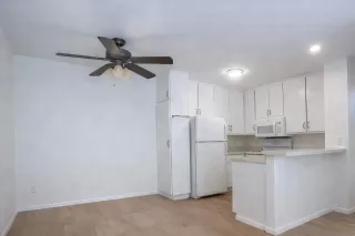 Photo #3: 260009396 Listing 