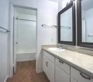 Photo #6: 260009396 Listing 